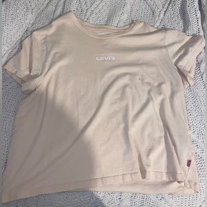 Levi’s T-shirt